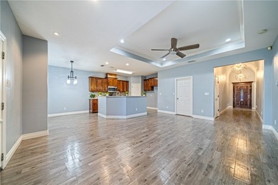Welcome to this beautifully maintained 3-bedroom, 2-bath home - photo 6