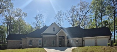 Lake Lanier Home For Sale in Gainesville Georgia