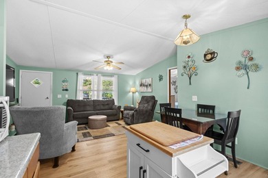 FULLY FURNISHED, MINUTES FROM THE BEACH, UGRADED MASTER BATH - photo 20