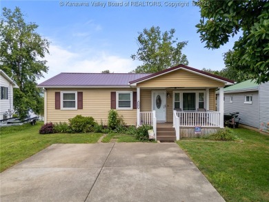 Lake Home For Sale in Poca, West Virginia