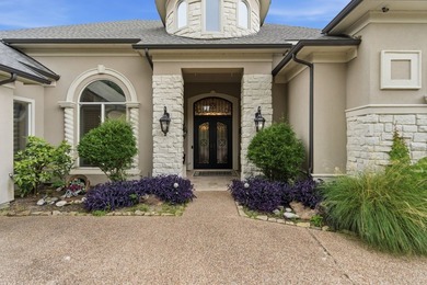 Stunning custom one story home in half acre lot located in an - photo 3