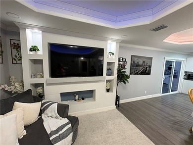 Welcome home to this inviting 3-bedroom, 2-bath residence - photo 4