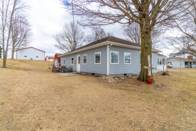 Knotty Cottage-Lake Pleasant - Lake Home For Sale in Fremont, Indiana