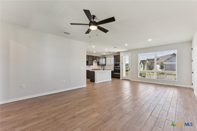 Spieth plan with upgraded kitchen, quartz countertops, upgraded - photo 10