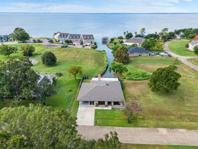 Breath Taking Water Front Home - Lake Home For Sale in Livingston, Texas