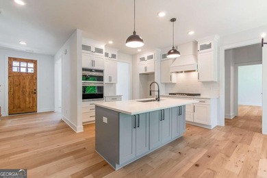 Up to $10,000 in Buyer Incentives Available! New Custom - photo 8