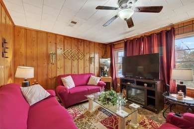 4 bedroom, 2 bathroom brick home located in the Pecan Park - photo 4
