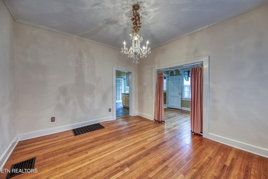 Charming 1930s English Cottage-inspired home where original - photo 12