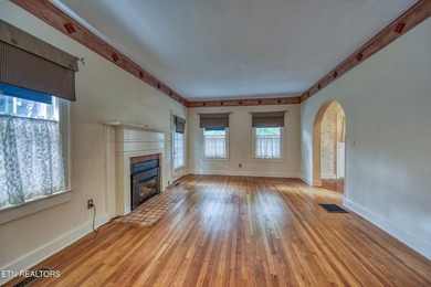 Charming 1930s English Cottage-inspired home where original - photo 13
