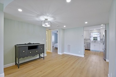 2 bedroom, 2 bathroom Lake Harbour Towers East, waterfront condo - photo 6