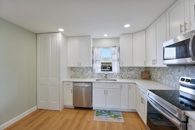 2 bedroom, 2 bathroom Lake Harbour Towers East, waterfront condo - photo 7