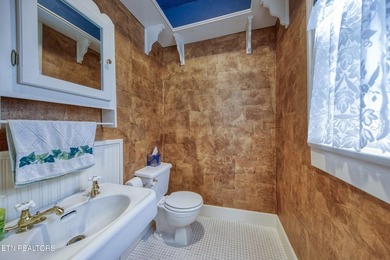 Charming 1930s English Cottage-inspired home where original - photo 20