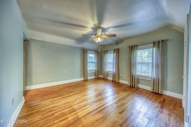Charming 1930s English Cottage-inspired home where original - photo 21