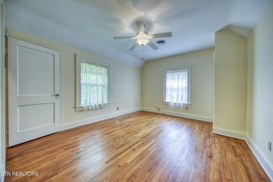 Charming 1930s English Cottage-inspired home where original - photo 29