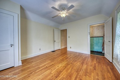 Charming 1930s English Cottage-inspired home where original - photo 30