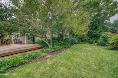Charming 1930s English Cottage-inspired home where original - photo 36