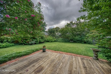 Charming 1930s English Cottage-inspired home where original - photo 37