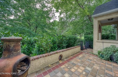 Charming 1930s English Cottage-inspired home where original - photo 43