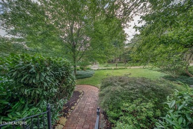 Charming 1930s English Cottage-inspired home where original - photo 44