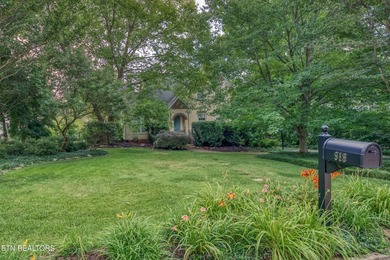 Charming 1930s English Cottage-inspired home where original - photo 46