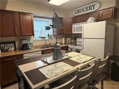 Lake of the Ozarks Condo For Sale in Lake Ozark Missouri