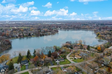 Resort Lakefront Colorado Style Living in the Heartland - photo 4