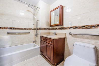 Welcome to this beautifully maintained 2 bedroom, 2 bath - photo 8