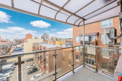Welcome to this beautifully maintained 2 bedroom, 2 bath - photo 9