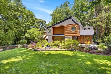 Rare opportunity to own a beautifully updated and meticulously - photo 1