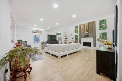 Rare opportunity to own a beautifully updated and meticulously - photo 5