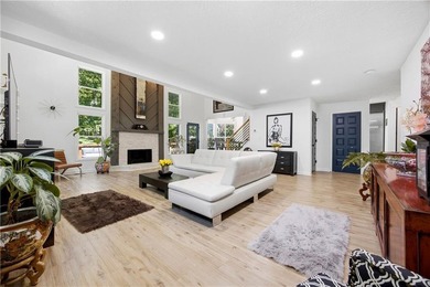 Rare opportunity to own a beautifully updated and meticulously - photo 8