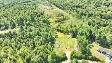Discover the perfect blend of privacy, natural beauty, and - photo 4