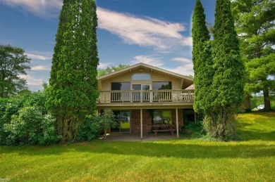 Lake Home Sale Pending in Davison, Michigan