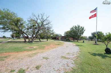 6.02-acre horse property in southwest Wichita Falls with 5.02 - photo 4