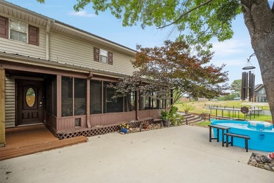 Lake Front Home on Cedar Creek Lake. Great size for all the - photo 6