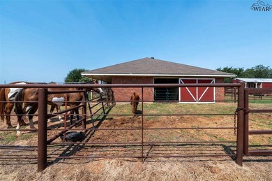 6.02-acre horse property in southwest Wichita Falls with 5.02 - photo 6