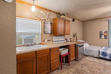 Lake Front Home on Cedar Creek Lake. Great size for all the - photo 10