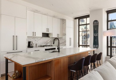 Residence 25C at 25 Park Row Perched high above historic City - photo 1
