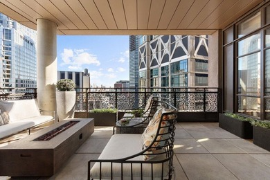 Residence 25C at 25 Park Row Perched high above historic City - photo 4