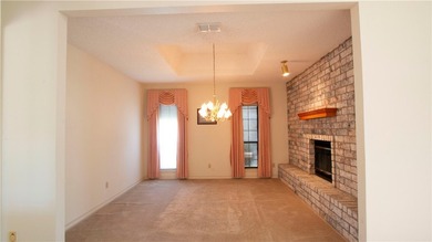 The home is ready for new owner. Spacious home with 3 car garage - photo 5