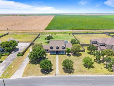 Located on a 1-acre lot in the desirable London ISD, this - photo 1