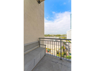 Beautiful 1BD/1BA condo in sought-after Metropolis at Dadeland