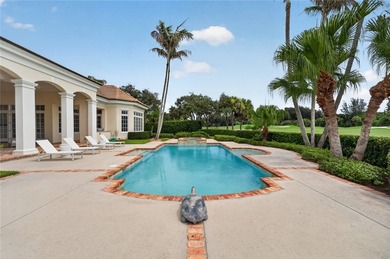 Rarely available exquisite Orchid Island golf estate with 4BR + - photo 33