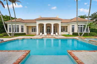 Rarely available exquisite Orchid Island golf estate with 4BR + - photo 34