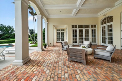Rarely available exquisite Orchid Island golf estate with 4BR + - photo 35