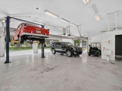 Stunning Modern Retreat on La Cita Golf Course! Ideal for - photo 3