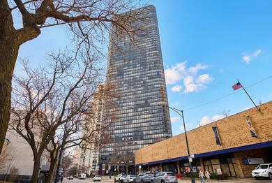Lake Michigan - Cook County Condo For Sale in Chicago Illinois