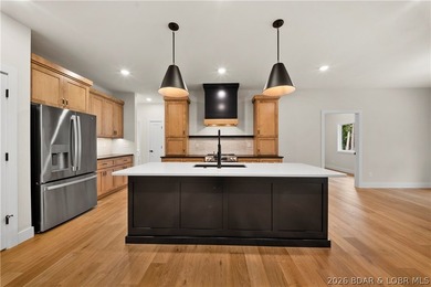 Welcome to this stunning brand-new modern construction home - photo 11