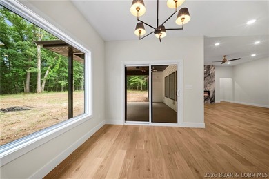Welcome to this stunning brand-new modern construction home - photo 21