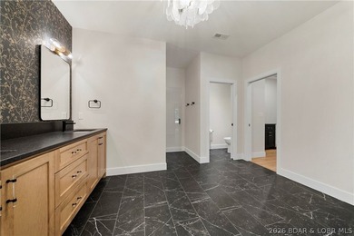 Welcome to this stunning brand-new modern construction home - photo 36